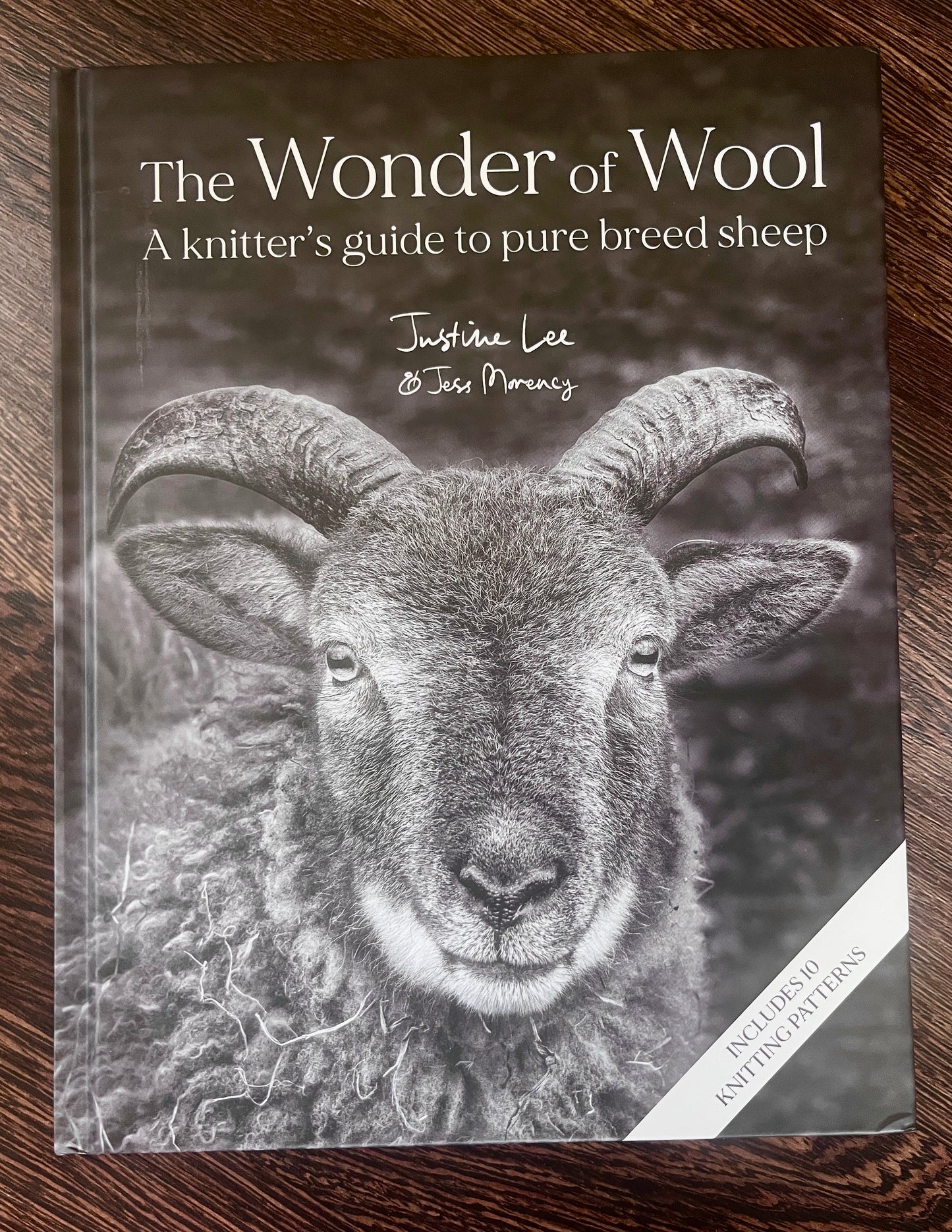 Wonder of Wool - A knitter's guide to pure breed sheep by Justine Lee and Jess Morency
